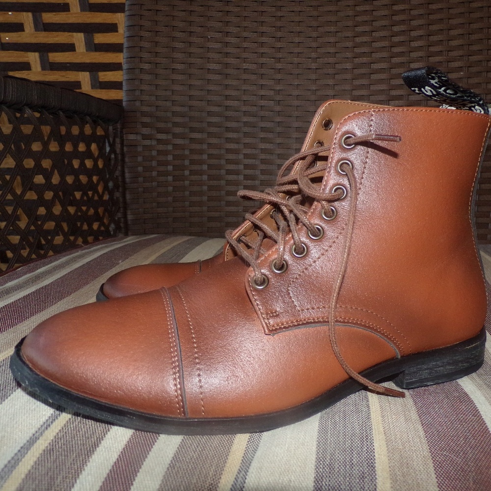 Vegetarian Shoes Aubrey Boots Tan size 39 (9US)